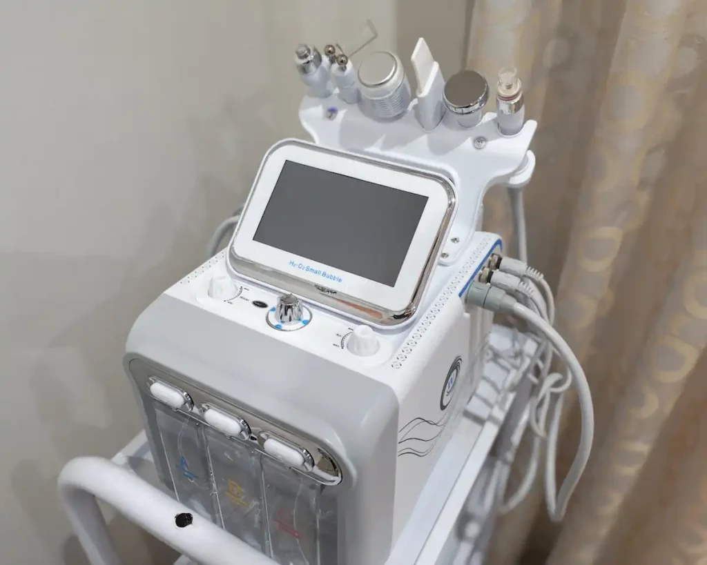 Advanced HydraFacial machine at D'Vida Spa in Meyerton